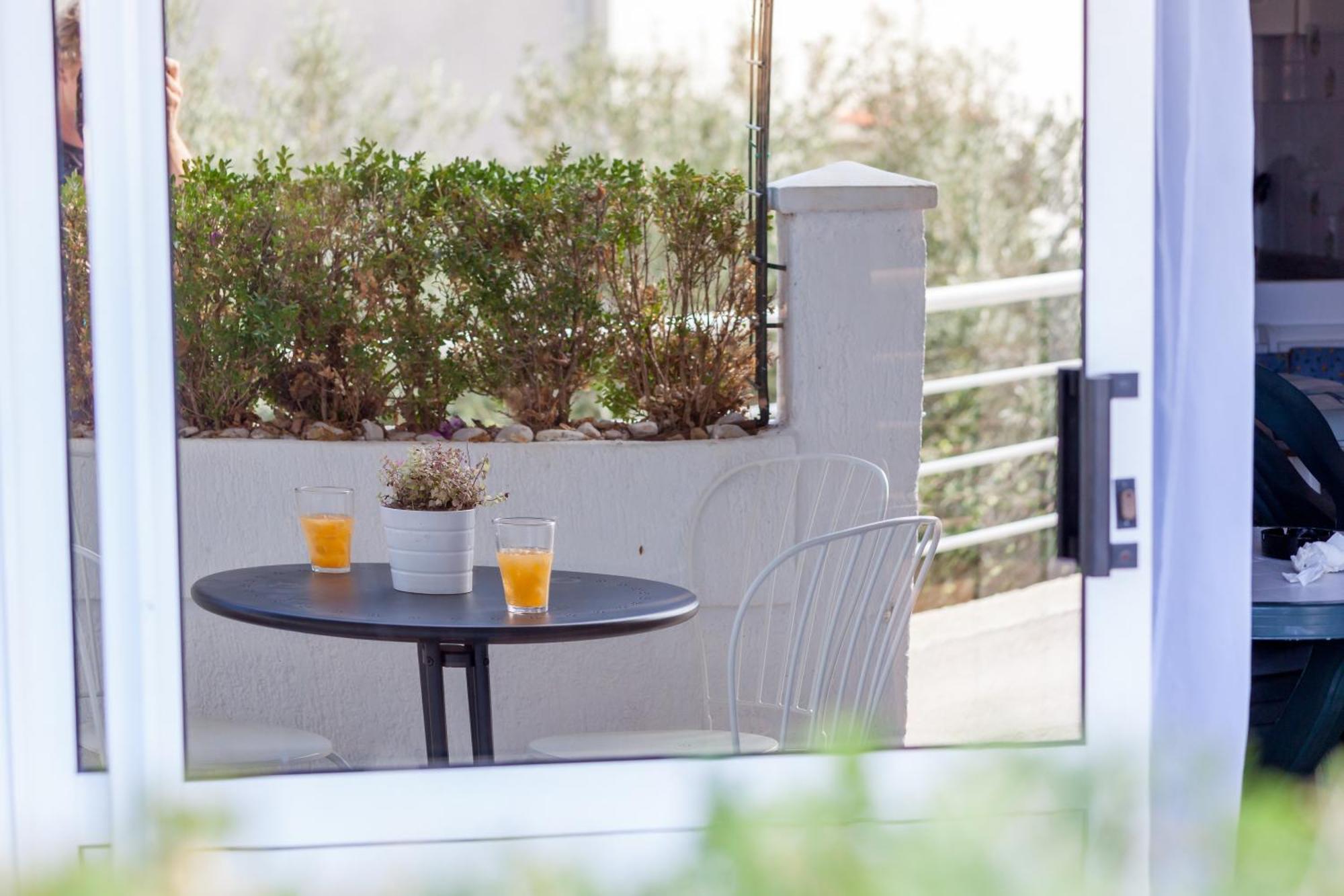 Apartments Leut 80M From The Sea Podgora Zimmer foto